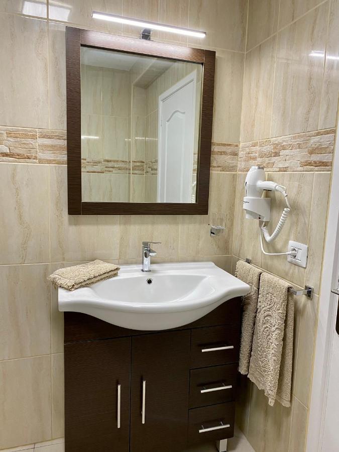 Juangy'S Apartments In Las Adelfas Golf Del Sur San Miguel de Abona Luaran gambar